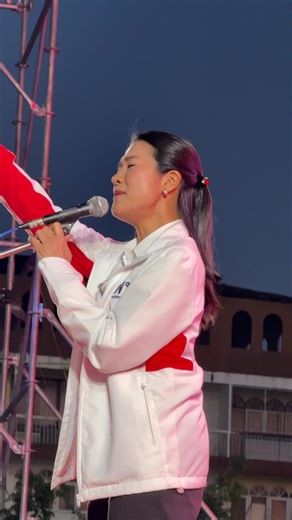 พี่อิ๊งน่ารักกับพี่อิ่มในธีรรัตน์สำเร็จวาณิชย์