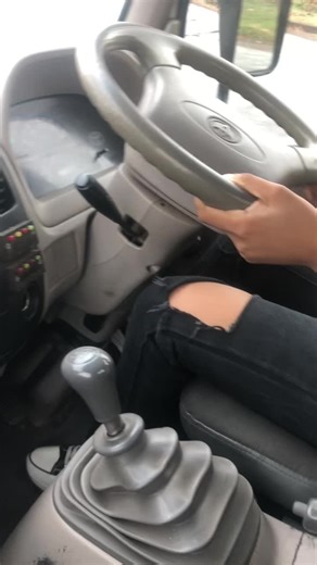 Mastering Driving Skills: Learn with Ray Driving Academy