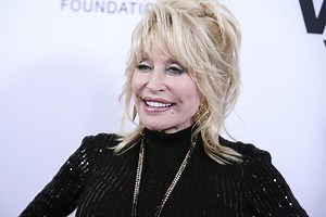 Dolly Parton's 'Jolene' is reimagined as mask-wearing PSA for 'Karens'