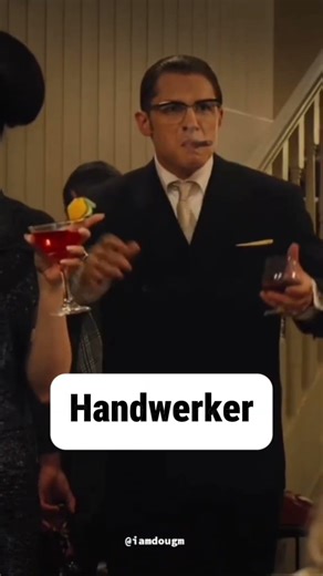 KI kann programmieren. Wir können schwitzen. 😎 #meme #ki #handwerk #unersetzbar #baustelle