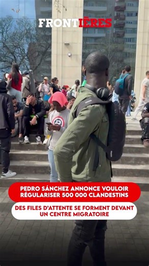DES MILLIERS DE CLANDESTINS SE FONT RÉGULARISER DANS LES RUES DE BARCELONE