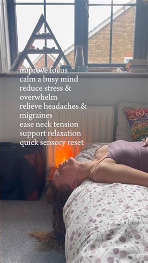HANG YOUR HEAD OVER THE SIDE OF THE BED TO HELP YOUR ADHD MIND. See below for more info 👇🏼