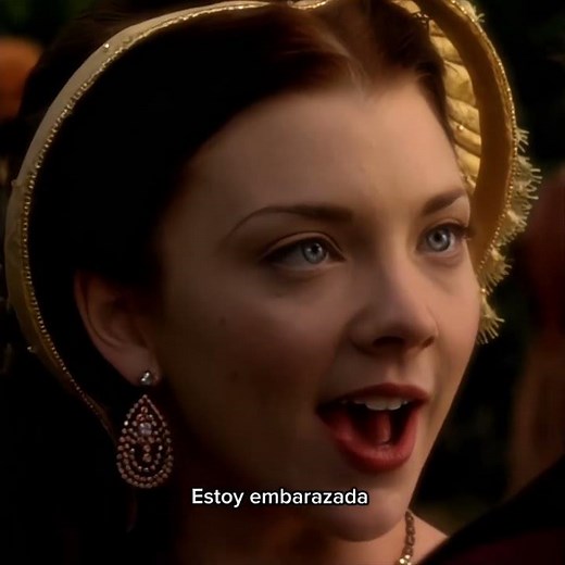 The controversial scene of Anne Boleyn's yellow dress in #thetudors #anneboleyn