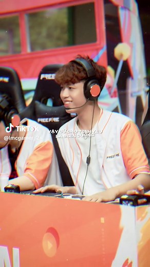 LMC Gamer: Đăng Cho Vui Với Những Khoảnh Khắc Hài Hước