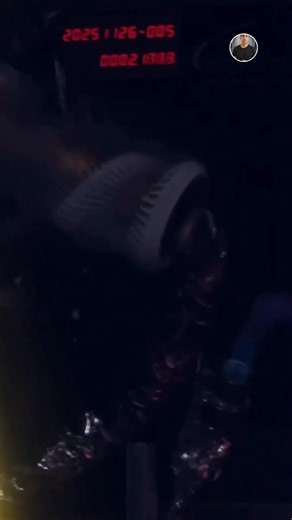 This Rocket Engine Was Designed by AI, Not Humans This video shows a rocket engine being test-fired like any normal propulsion system—but the shocking truth is that no human engineer designed it. #2025viralvideo #Rockets #unfreezmypage #ai #foryoupagereels #viralreelschallenge #humans #explorepage | Usmanfamily