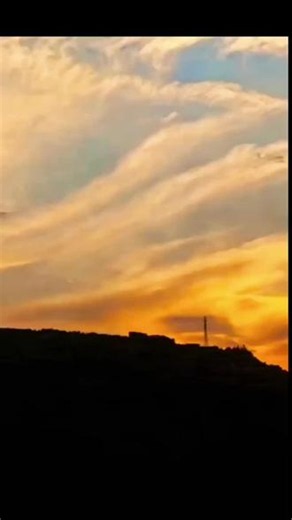 清空、悟空、空性，三层修行智慧第一层：清空，是放下执念的修行清空，不是清空记忆、清空经历，而是清空傲慢、清空偏见、清空固有认知、清空我执。人的大脑和心，就像一只茶杯，装满了过去的遗憾、固有的对错、自以为的道理，就再也装不下新的机缘、新的智慧、新的福气。你抱着旧认知，就接不住新通透；你守着旧情绪，就留不住新好运。清空，是一切加持的前提。第二层：悟空，是看透无常的觉醒何为悟空？不是看破红