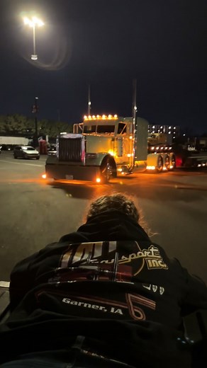 Peterbilt 389 Dump Truck Showcase by Big Diesel Media