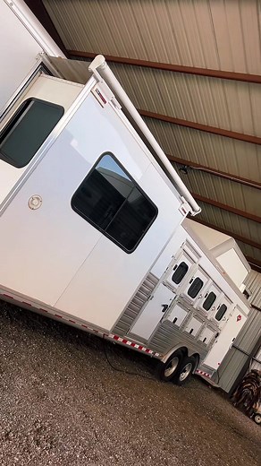 here is my lousy attempt hahaha #harttrailer #trailertour #deepclean