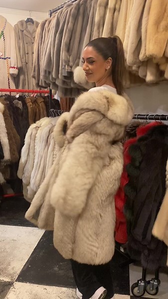 Vintage Fur Fashion at 82 Portobello Road