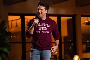 Stream It Or Skip It: ‘Dane Cook: Above It All’ On Moment, A Pay-Per-View Special Filmed From His Front Porch