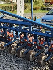 Semănătoare de ceapa - pe 15 rânduri - import Olanda Pret: 4200€ Detalii: 0746238863