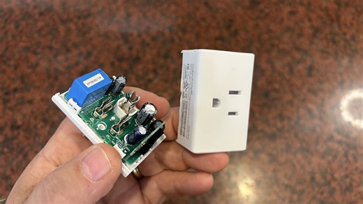 Watch Not Easy to Open! How a Kasa Plug is Held Together on Amazon Live