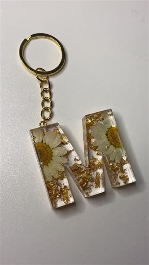 Handmade Resin Keychain Creation Process