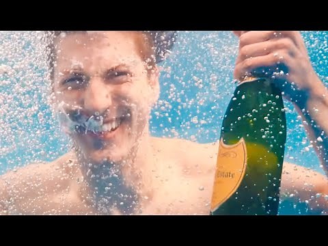 alt-J - Left Hand Free (Official Video) 2