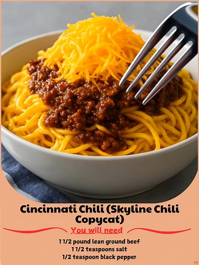 Cincinnati 🎋 Chili (Skyline Chili Copycat) Ingredients 1 1/2 pound lean ground beef 1 1/2 teaspoons salt 1/2 teaspoon black pepper 1 onion diced ..... Full Recipe in Coʍmеոτ 💬 💜 | Family Meal Recipes