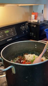 And to my man thank you for always stepping in and making my life easier.! Yessss, he changed tonight’s menu🤣 but let’s cook! #letscook #husband #ChiliSeason #contentcreator #fblifestyle | Samiah Shine