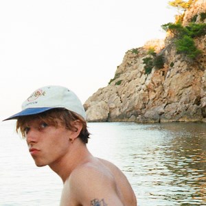 Plage Coquillage (First Kiss Song) - Tao Mon Amour: Song Lyrics, Music Videos & Concerts