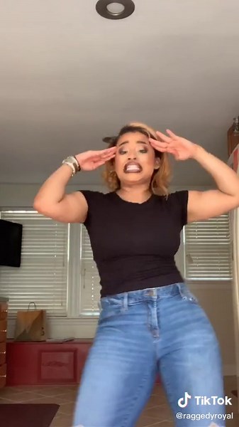 Debby Ryan Supalonely Dance Challenge