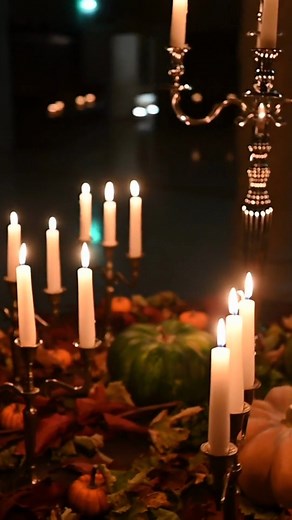 11K views · 323 reactions | Vivez l'expérience d'une visite aux chandelles de l'un des plus célèbres château de la Renaissance朗 Samedi a lieu la première de ces 5 soirées exceptionnelles, alors n'hésitez plus ! Moments capturés par @jeanmariemillasseau ! #nocturne #caste #chateau #chandelle #candlelover #candlelight #candle #light #architecturephotography #evening #valdeloire #loirevalley #love #automne #autumn | Château Royal d'Amboise | Facebook