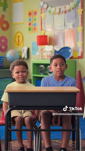 Action! In prep of back to school, Flintstones Kids take on all the big questions on our recent shoot for the perfect script - like is mommy older than a dinosaur, where does zinc come from, and most importantly, what is kale? Thanks to our Flintstones fams @kateryna.sich, @theosburnfamily, @laguardiacross and @thestoleys! THE FLINTSTONES: © & ™ Hanna-Barbera. (s23) #MadeForRealGrowth #ForNutritionalSupport #FillTheGap #Vitamins #Flintstones #FlintstonesVitamins #Flintstoneskid #Kids #Backtoscho