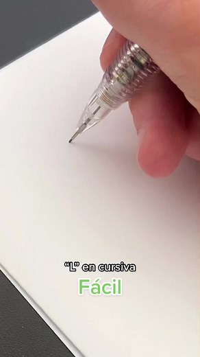 Escribe la letra 'L' en cursiva: Guía paso a paso