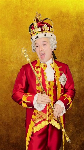 King George: The original selfie king. #HamiltonBway #hamilton #broadway