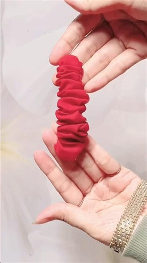 Simple accessories can make you effortlessly stylish ❤️ #shorts #youtubeshorts