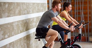 Bicicleta ergométrica emagrece mesmo? Especialista comenta