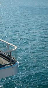 Let nature remind you of its quiet strength — the sea’s calm and the breeze’s soft touch, with small moments that steady you like a safe harbour to your heart. | HarbourCity