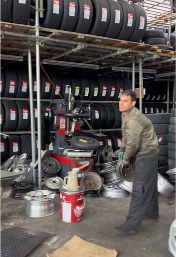 #アマントレーディング株式会社 #おすすめ #foryou #japanese #タイヤ #タイヤ交換 #tiktokviral #viralvideo