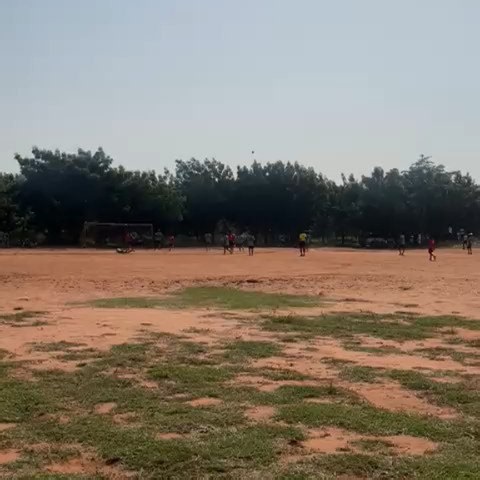 AfricaSmile-Avid-Ovie Togo on Instagram: "⚽🎉 INTER-ÉCOLE – MOMENTS DE JOIE 🎉⚽ Retour en images sur l’Inter-école de ce vendredi 🙌 Une petite vidéo qui résume parfaitement la joie, les sourires et l’émotion de nos élèves après de belles actions de jeu et de magnifiques buts ⚽🔥 Le football comme outil d’unité, d’épanouissement et de bonheur pour nos enfants ❤️ Merci à tous ceux qui rendent ces moments possibles. 👉 Regardez, partagez et vibrez avec nous ! #InterÉcole #JoieDesEnfants #FootballÉ