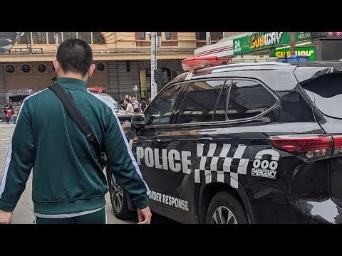 Exploring Melbourne Streets 4K Walking Tour | DECEMBER 2025"