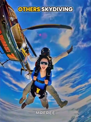 Normal Skydiving vs Last Crazy One