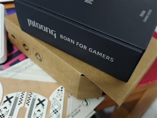 新买的鼠标，感觉很不错#名龙星球 #名龙星球MX302