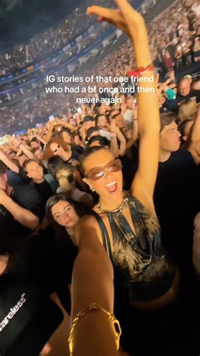 IG stories of that one friend who had a bf once and never again..😆