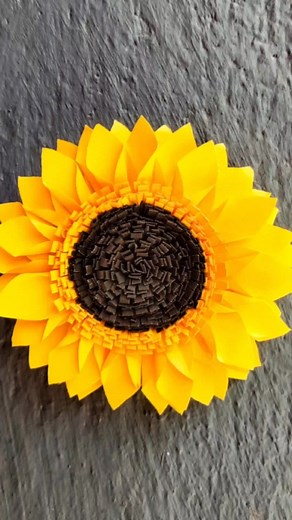DIY Paper Sunflower Craft: How to Make Giant Paper Sunflowers