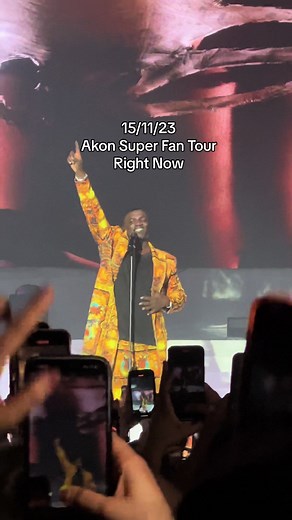Another @AKON concert video #akon #akonsuperfantour #akonsuperfantour2023 #akonconcert #torontoconcert #nostalgiamusic #nostalgic #2000smusic