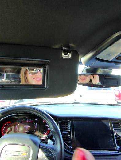 #destin2drive #dailydoseofdestanny💛 #houstontx #houstoncarsales #houstoncars Send me a message or click the link in my bio to book an appointment! -Driver license/ ID or passport from your country -social / ITIN