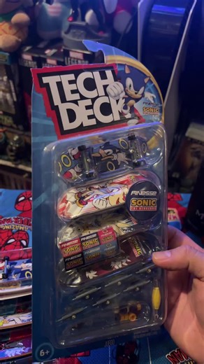 Opening more Tech Decks, i honestly miss skateboarding. #techdeck #fingerboard #sonic #actionfigurecollector #toycollector