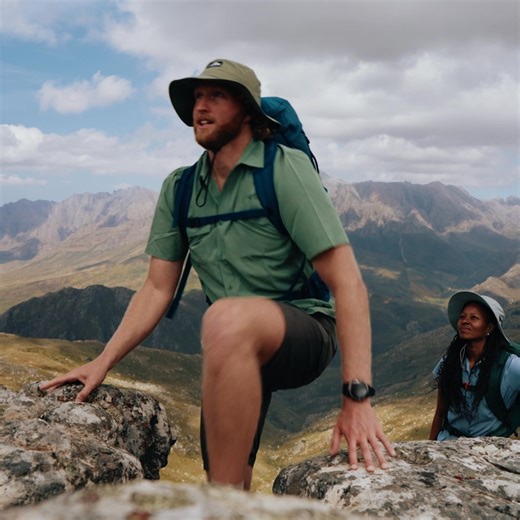 Experience comfort in every fold with the Delta hiking shorts. Loved by many and used for years, this hiking essential is made with tough terrains in mind. | FIRST ASCENT