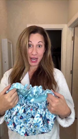 LEGO Speed Champions Aston Martin Valkyrie AMR Pro & Vantage GT3 2 Collectible Model 76910 - Race Car and Toy Set, Includes 2 Driver Minifigures, Great Gift for Boys, Girls, and Teens Ages 9+