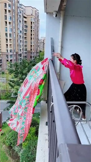 🌀Smart Spiral Drying Hanger ✨Save Space,Dry More!#shorts#smarttools#trending#viral#utubeshorts#home