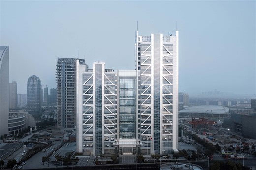 Exo Towers Ruifeng Digital Finance Center / UUA (United Units Architects)