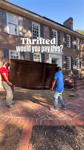 Charlotte Evans Russell on Instagram: "We’ve been looking for something to hold our 65” TV and I stumbled on this Ethan Allen chinoiserie console on Marketplace for $200 — these exact styles are selling for $1,500–$2,500 right now. 🤯 You really don’t have to spend a lot to bring in high-end character. The right piece with great lines and craftsmanship will always look Luxe… whether you paid $200 or $2,000. This is why I thrift — you get the look and the history. I hesitate putting it in front o