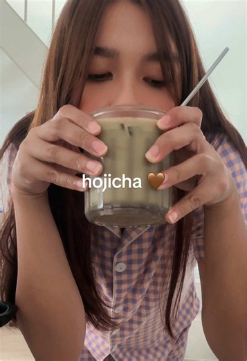 Hojicha Latte Recipe: Homemade Roasted Green Tea Drink