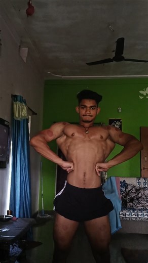 Middle class #bodybuilding #body #aesthetic #fitness