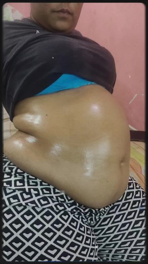 楽しむフェディズム：大きなお腹の魅力