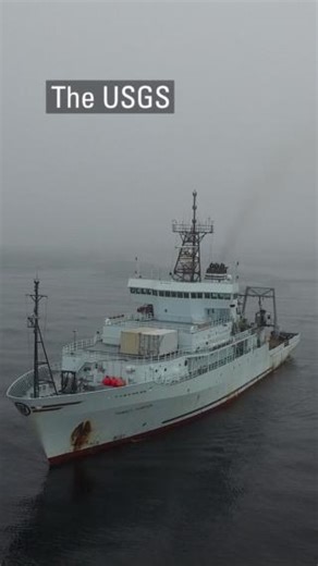 All of modern society depends on minerals. ⛏️💎🔋 From the technology we use to the energy that powers our world, minerals are at the core of everything. While we often think of mining minerals from the land, did you know we can also find minerals underwater? In fact, the U.S. has more land area under the ocean than on land. Beneath the waters of the U.S. Exclusive Economic Zone (EEZ)—an area that extends up to 200 miles off the coast—the ocean floor is home to vast, unexplored features like aby