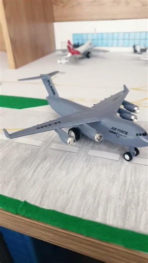 #daron #planes #collection #check #usa #klmroyaldutchairlines #emirates ‪@emirates‬ ‪@KLM‬