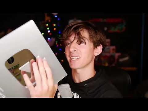 Flamingo unboxing Luisgamercool 23 play button